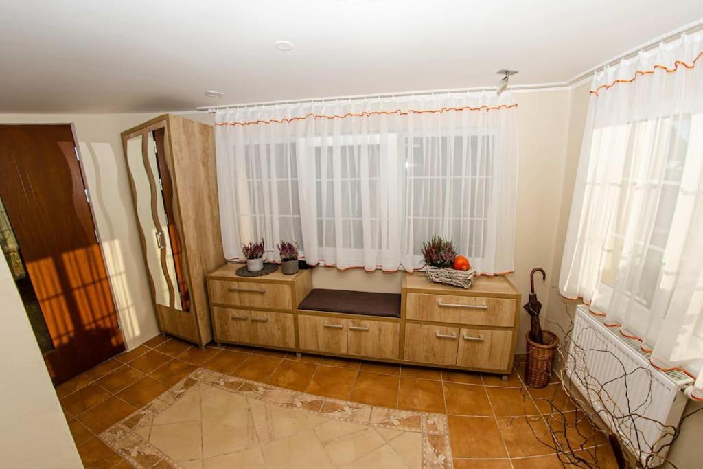 Zlty Domcek - Apartman Svabovce Экстерьер фото